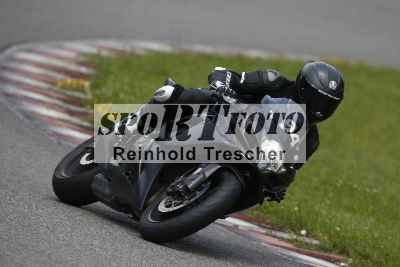 /Archiv-2024/29 12.06.2024 MOTO.CH Track Day ADR/Gruppe blau/94